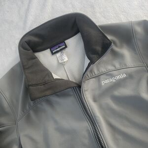 PATAGONIA Women's Medium Softshell Polartec Jacket Fleece Lined‎ Light Grey